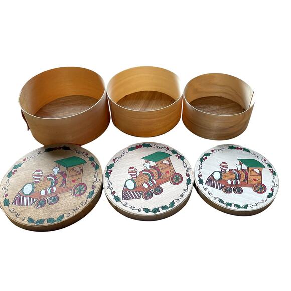 3 Nesting wooden boxes with Christmas train on top - Picture 1 of 11